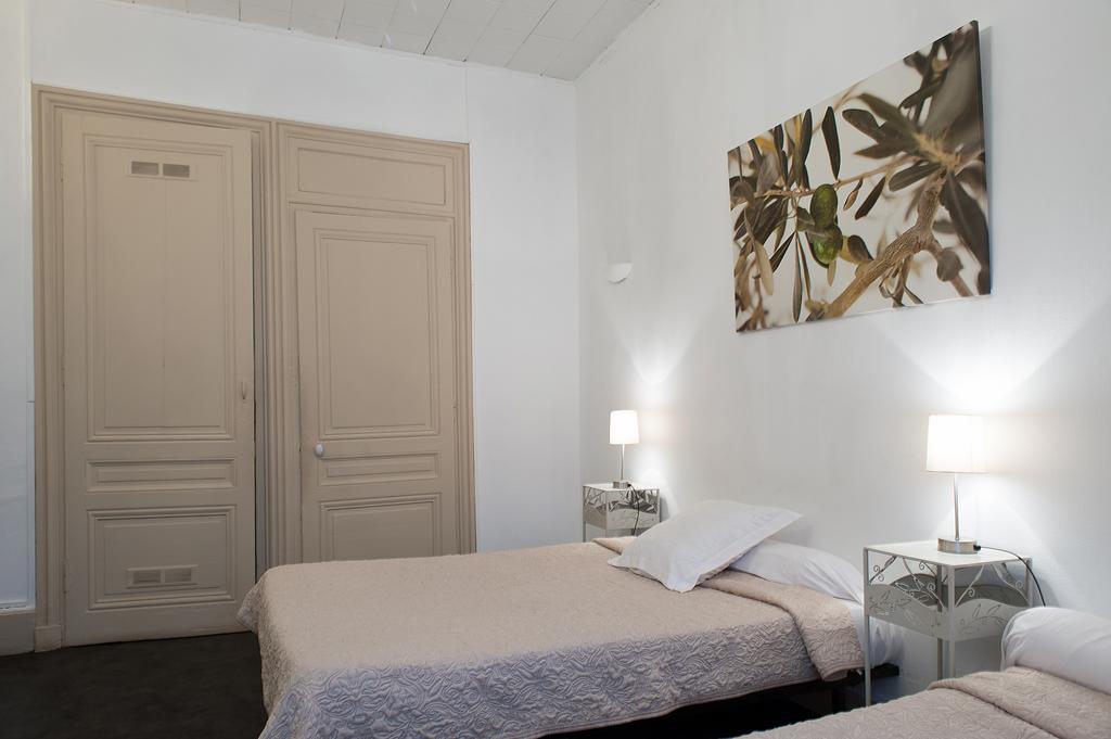 Des Facultés Hotel *